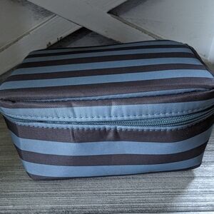 Bag Baubles and Bracelets Jewelry Case Thirty-One Blue stripe